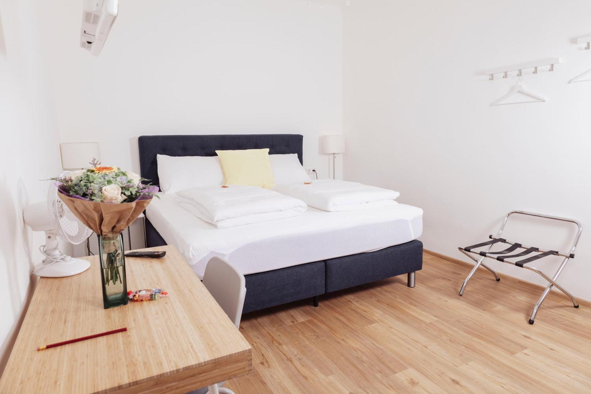 Cityhotel Am Domplatz Self-Checkin Κλάγκενφουρτ Εξωτερικό φωτογραφία