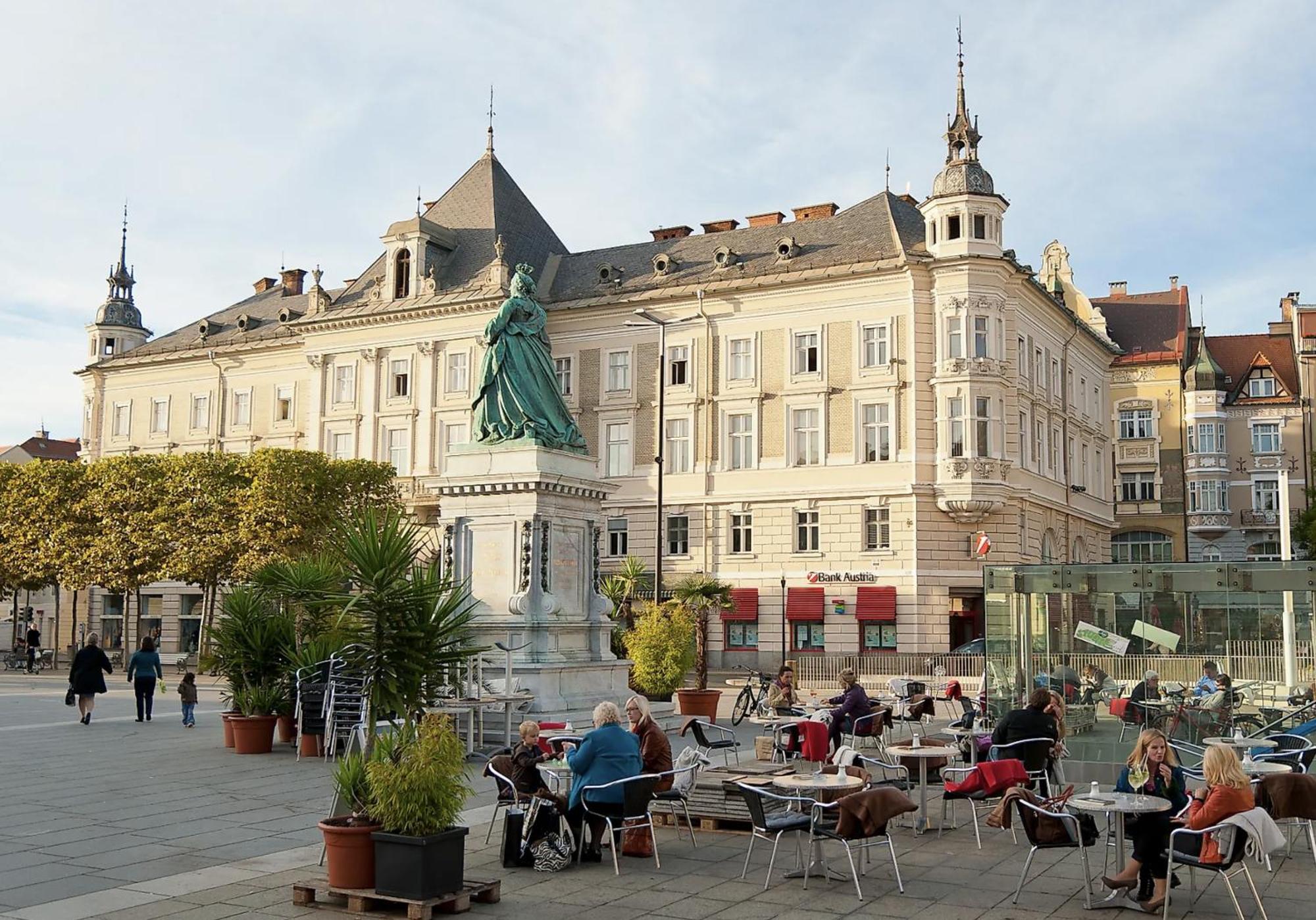 Cityhotel Am Domplatz Self-Checkin Κλάγκενφουρτ Εξωτερικό φωτογραφία