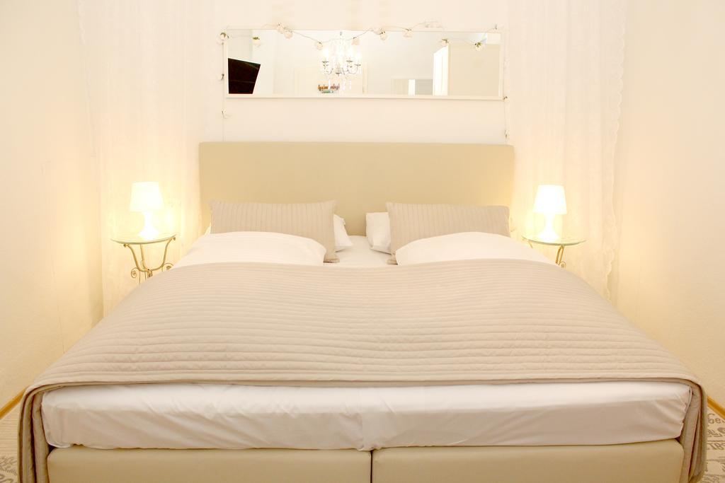 Cityhotel Am Domplatz Self-Checkin Κλάγκενφουρτ Δωμάτιο φωτογραφία